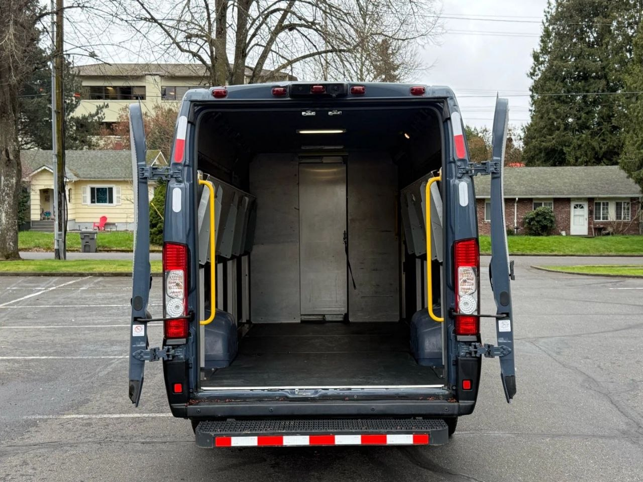 Elite Expedited Freight Van - Cargo Interior